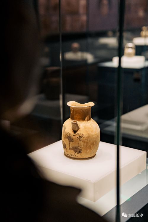掩于城市繁華深處,以陶瓷文化為根,傳承千年湖湘文明